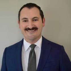 Ryan D Kayrell