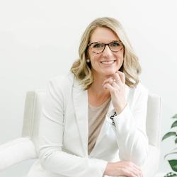 Pamela Starsia, Esq.