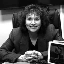 Karen Akiens